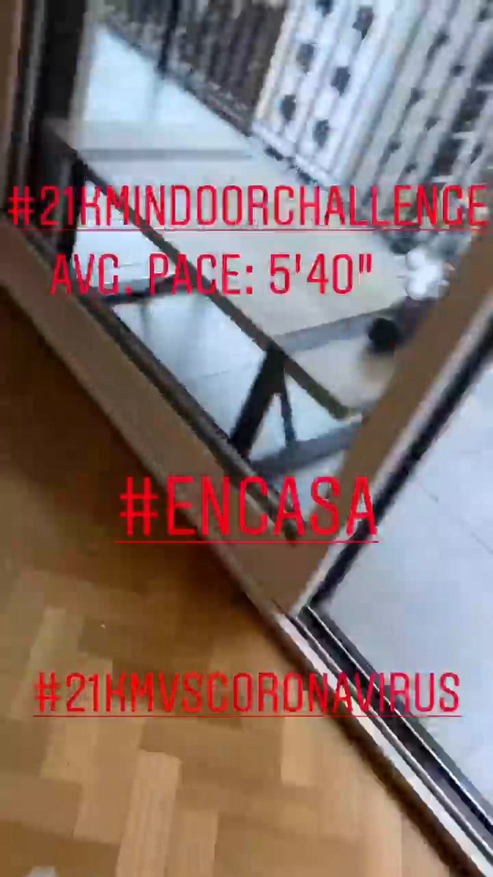 Coronavirus: Corre 21 kms en su departamento para mantenerse activo durante la cuarentena