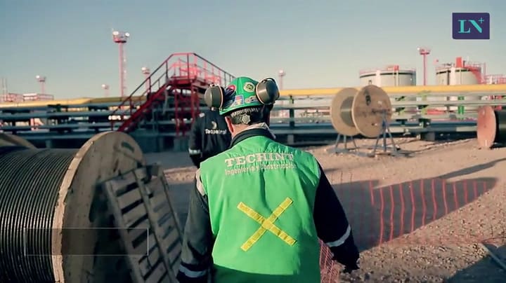 Así se trabaja en la planta de Vaca Muerta de Techint