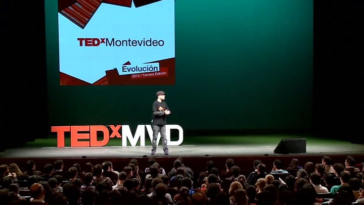 Gonzalo Frasca: Los videojuegos enseñan mejor que la escuela