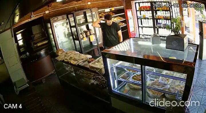 Los noventa segundos de terror de la empleada de una panadería