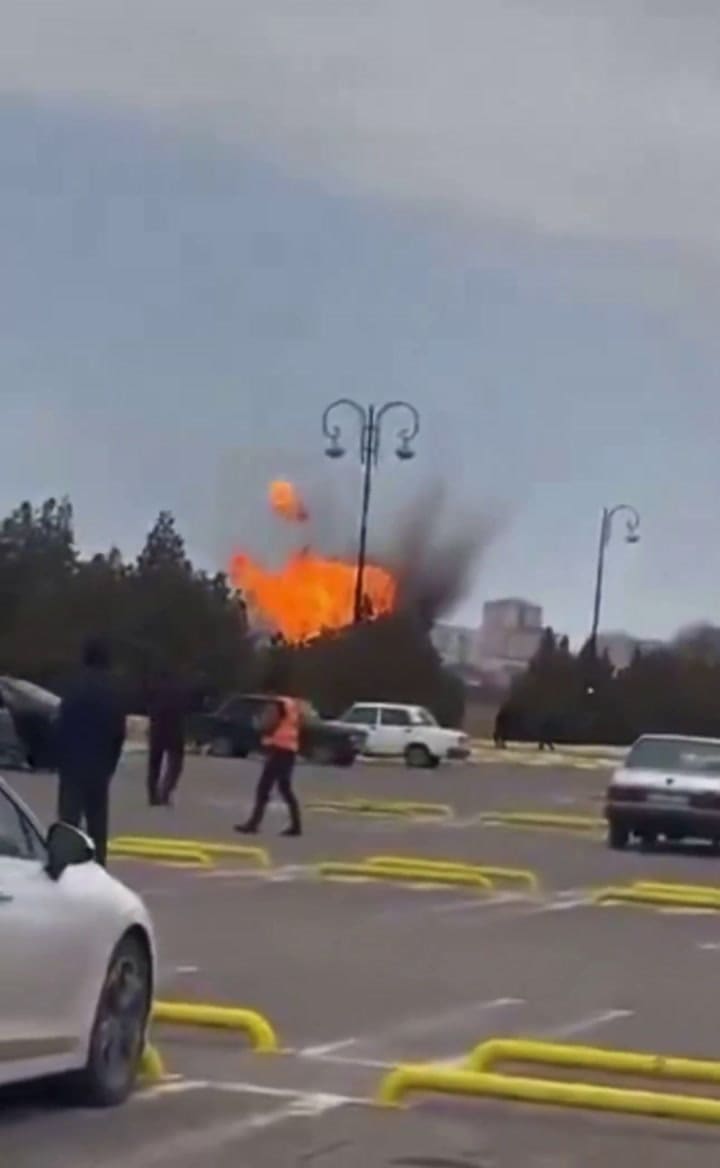 Un dron impactó en Azerbaiyán