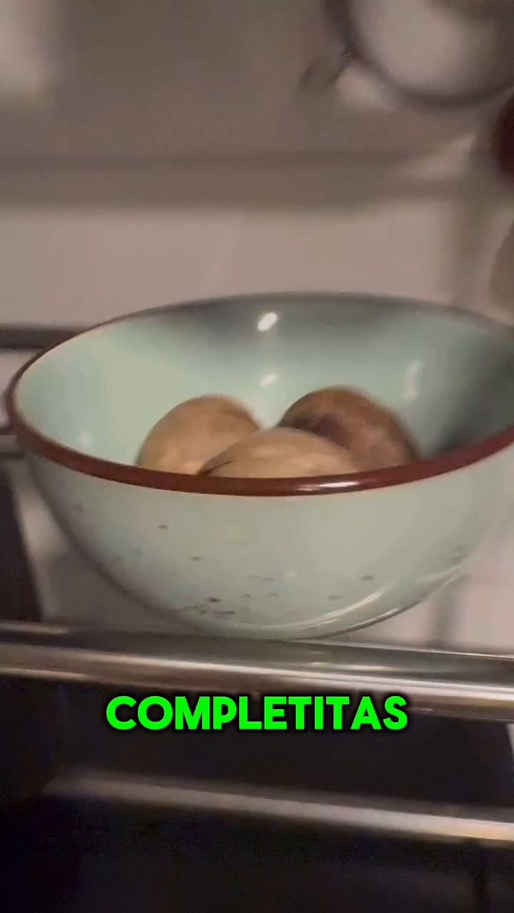 Cómo preparar un té de cáscara de palta con miel