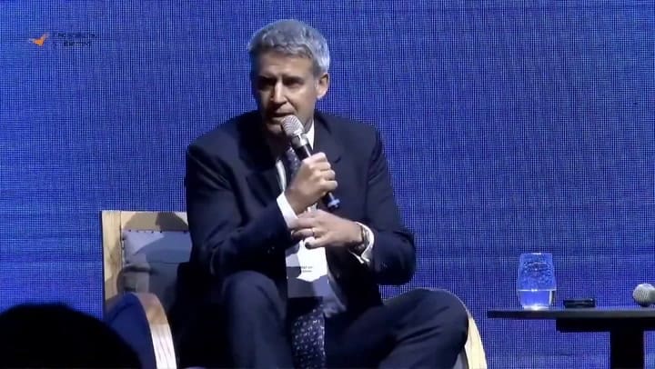 Duro pronóstico de Prat-Gay sobre el programa económico de Milei: “De la hiperinflación a la hiperrecesión”