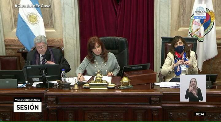 Cristina: 'Ay, Parrilli, ¿qué interrupción?'