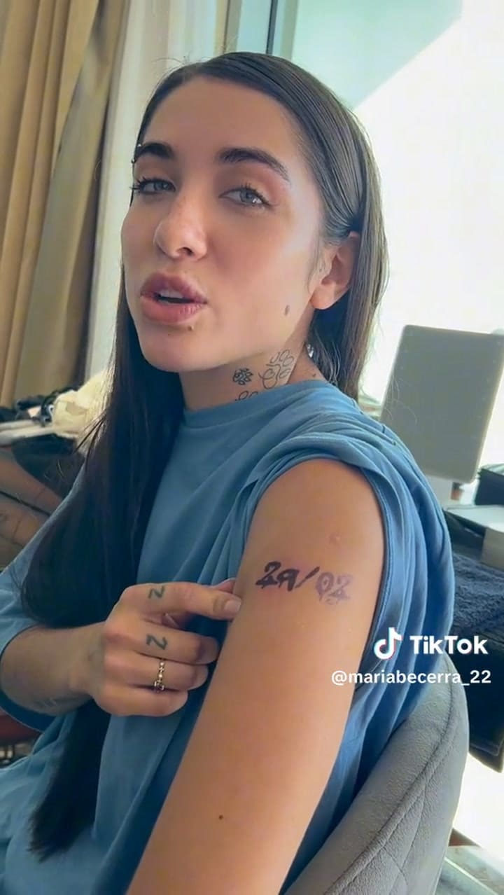 María Becerra mostró su nuevo tatuaje