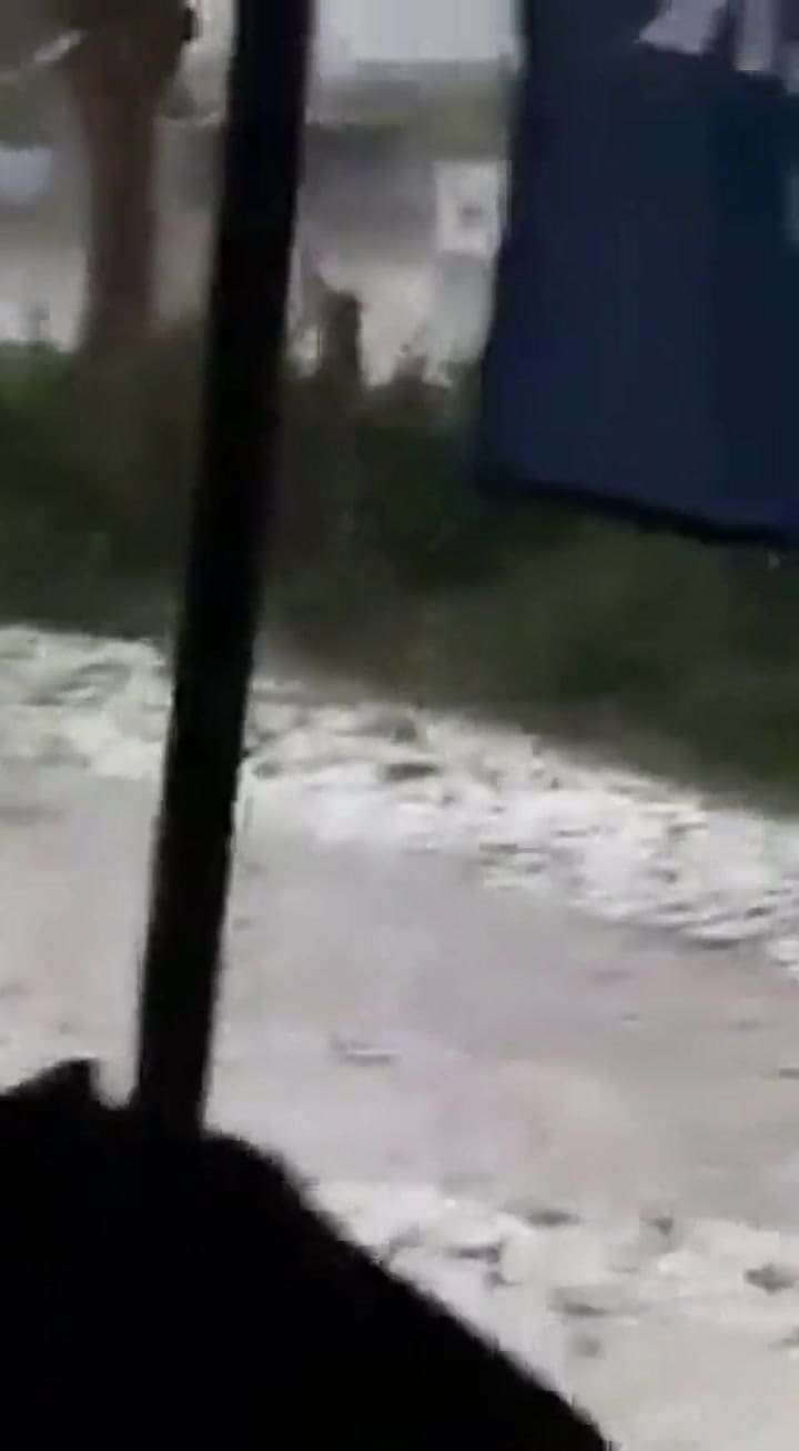 Granizo en Montevideo en Paso de la Arena - Fuente: Twitter