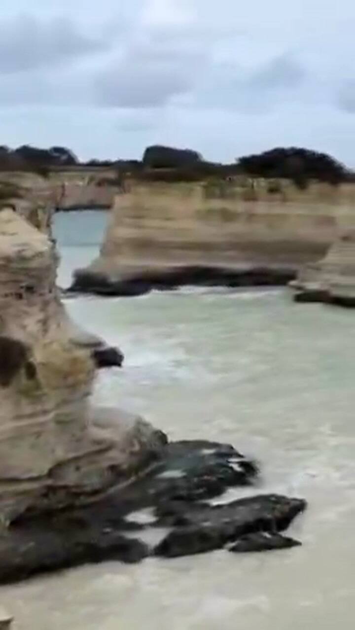 El famoso "Arco del Amor", se derrumbó durante la noche del 14 de febrero