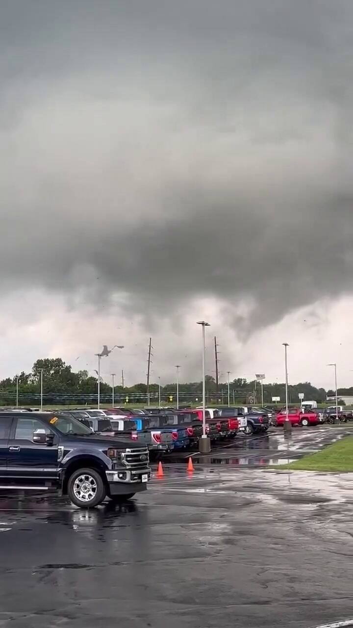 Así se vio el tornado que azotó a Indiana