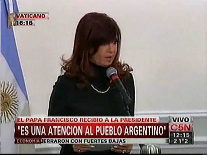 Cristina le pidió al Papa que fomente el diálogo por Malvinas (C5N)
