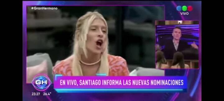 Camila cruzó a Santiago del Moro en vivo