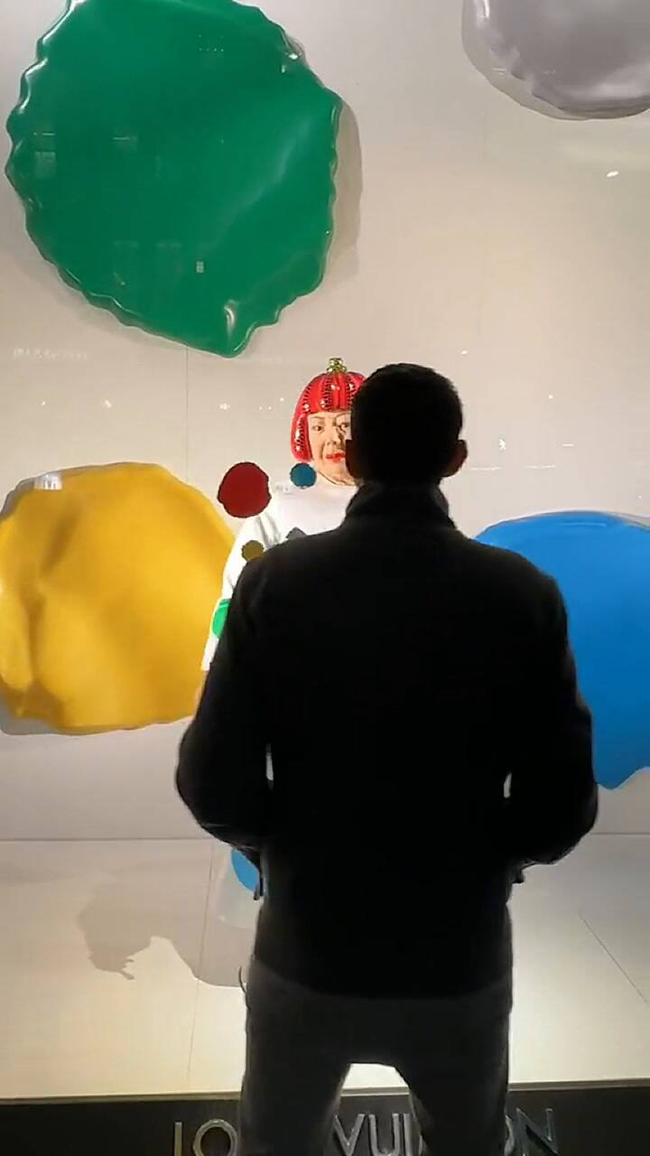 La marca Louis Vuitton y la artista Yayoi Kusama hicieron una nueva colaboración