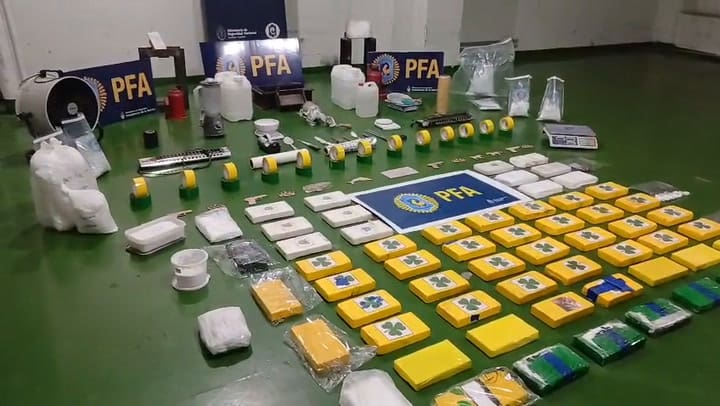 Parte de la droga producida en una "cocina" de Puerto Madero (Prensa Policía Federal)