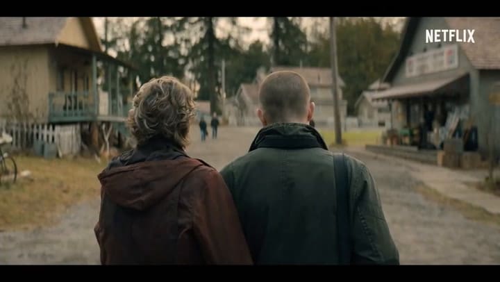 Tráiler oficial de Misa de medianoche