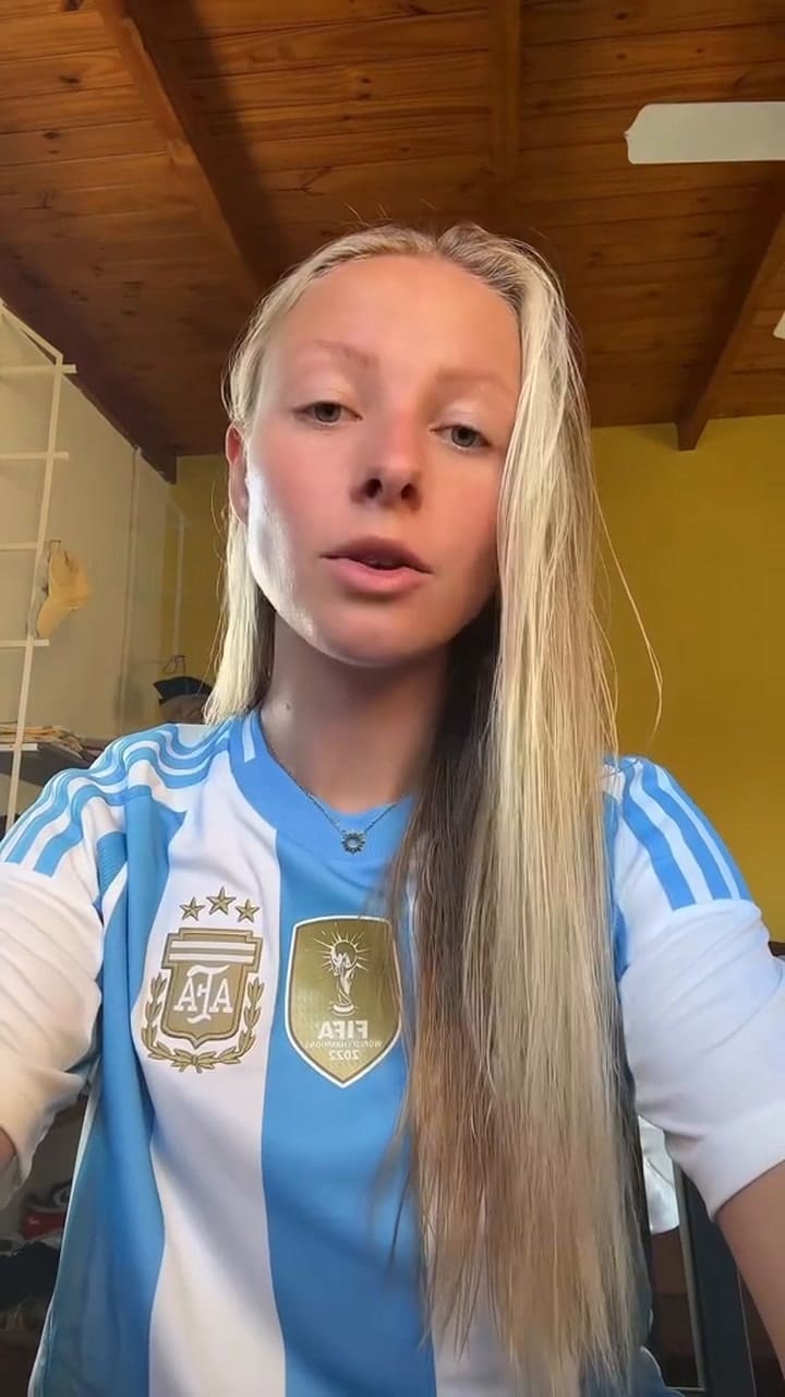 La creadora de contenido se toma con humor su pasión