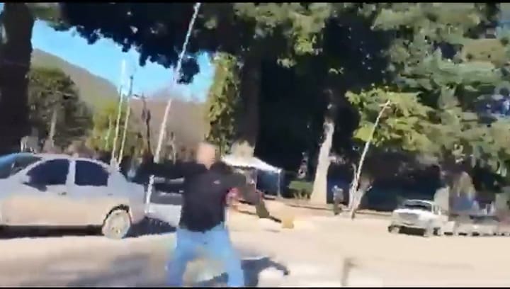 San Martín de los Andes: violenta pelea de trabajadores estatales