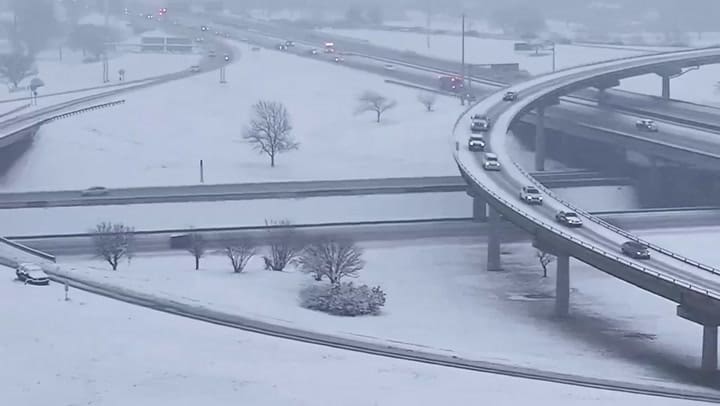 Los efectos de la tormenta invernal en Wichita, Kansas