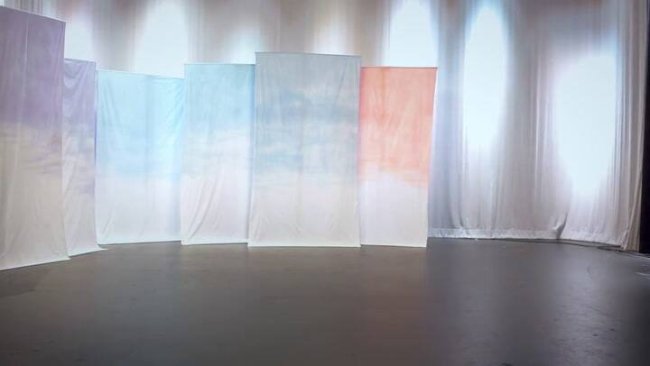 Los chicos y los criticos de arte - Fuente: YouTube