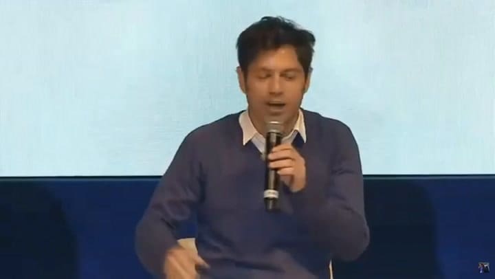 Le gritaron a Axel Kicillof en el acto de Merlo con Cristina Kirchner - Fuente: Youtube
