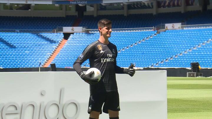 El Real Madrid ficha a Curtois y el Chelsea a Kepa - Fuente: AFP