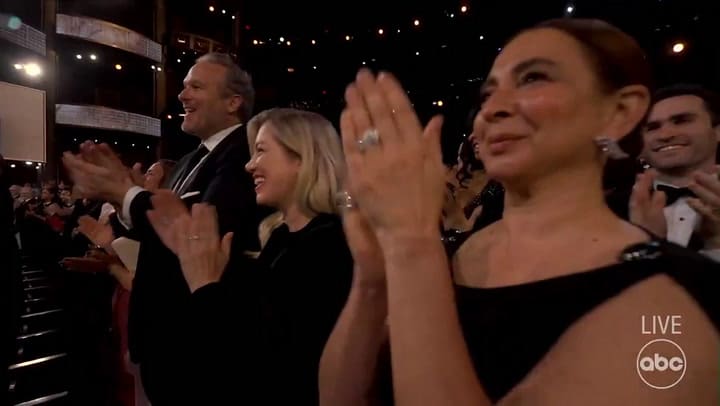 Paul Thomas Anderson recibe su primer Oscar