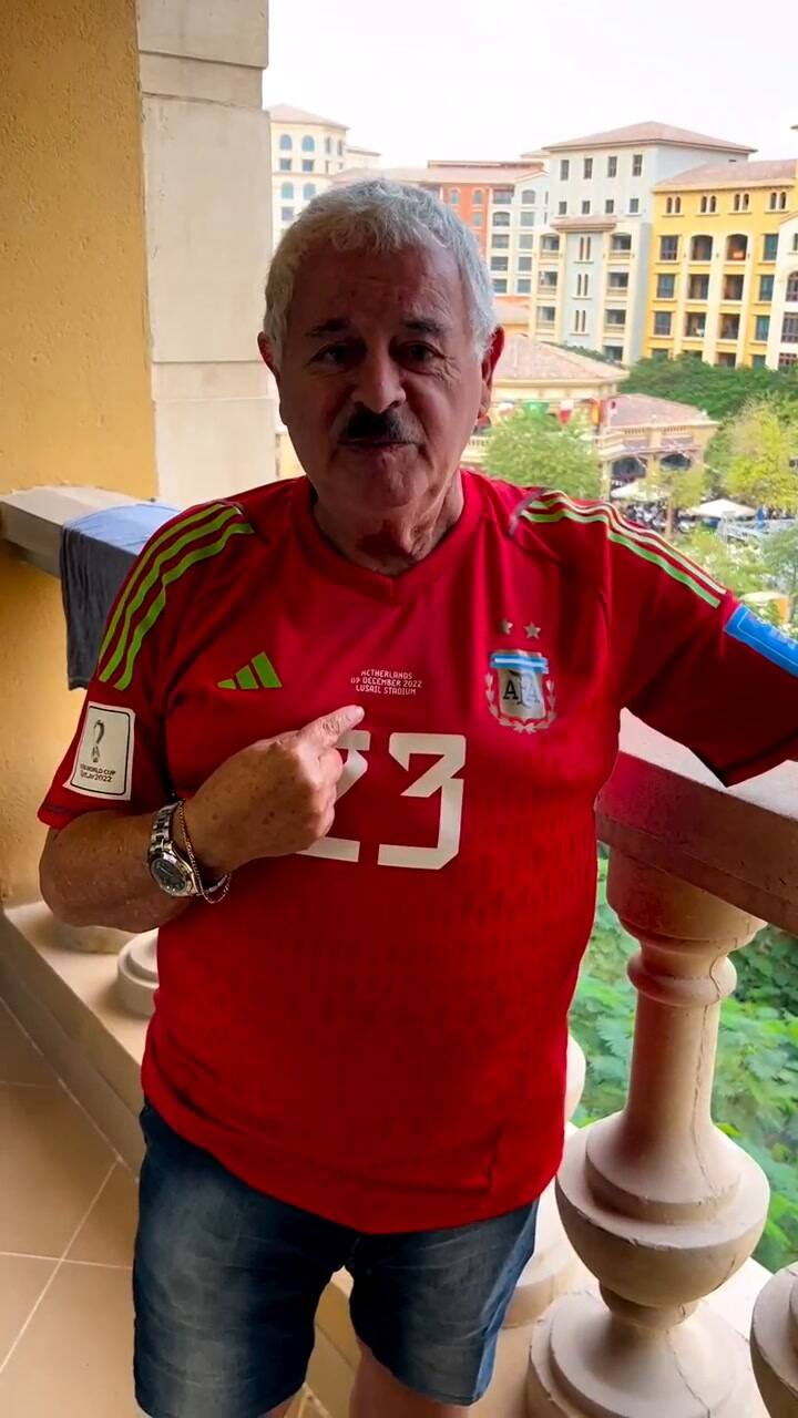 Titi Fernández le agradeció al Dibu Martínez por obsequiarle su camiseta