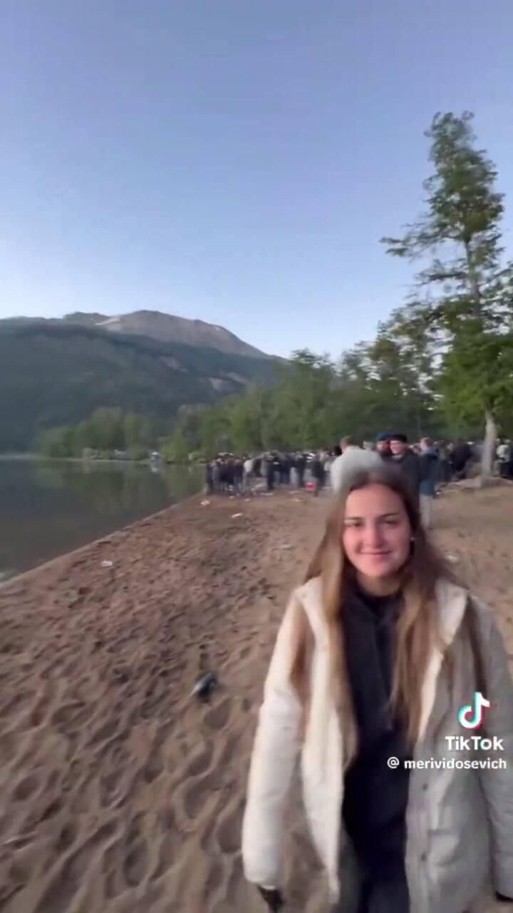 Así es el descontrol en el Lago Falkwner en Bariloche