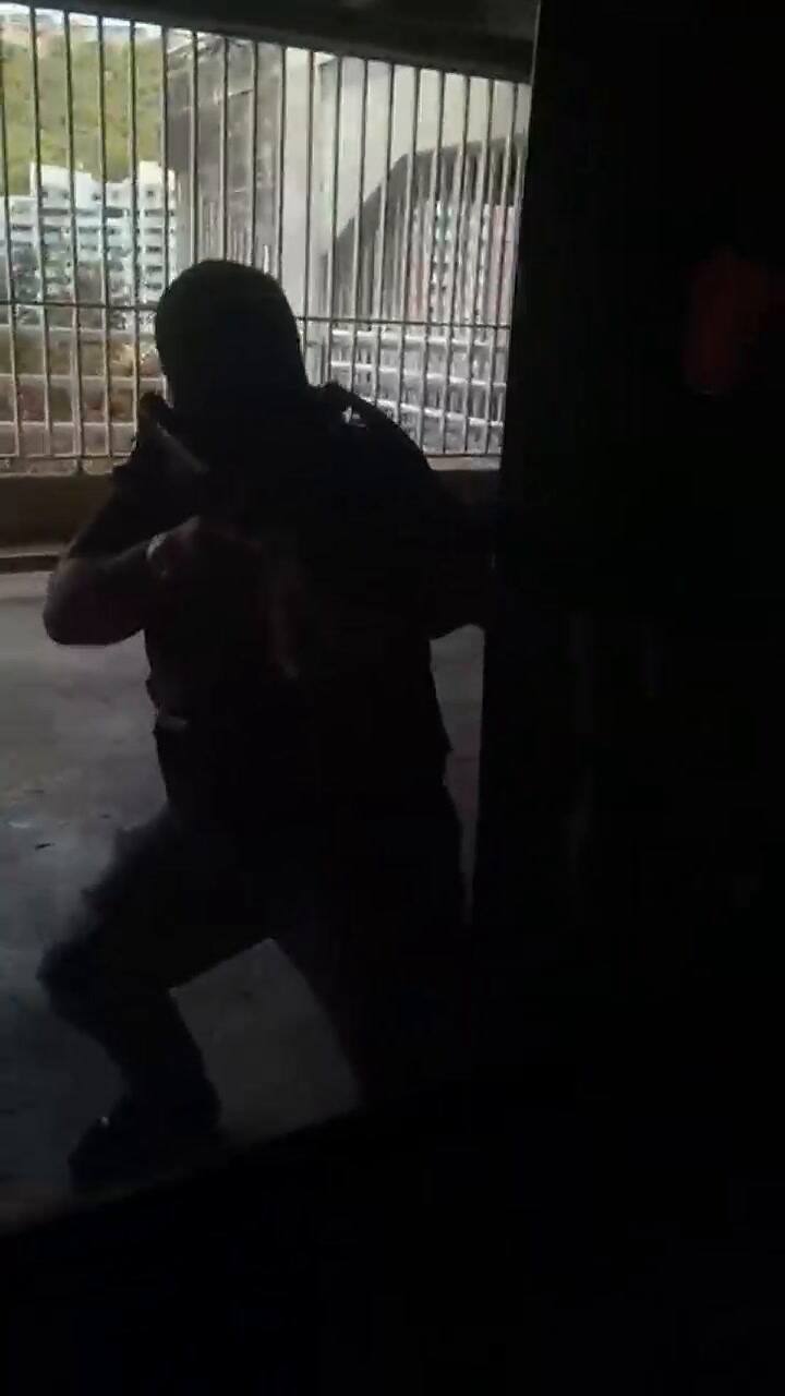 Así interceptaron la camioneta de Guaidó