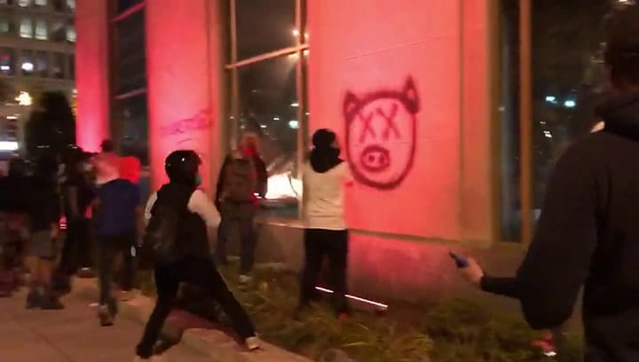 Destrozos cerca de la Casa Blanca