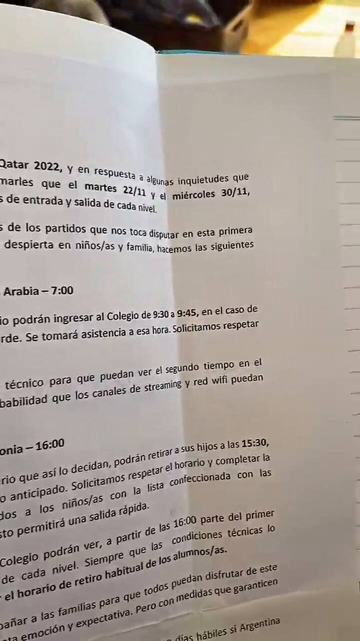 Una madre estadounidense se sorprendió por el aviso escolar para su hijo en Argentina