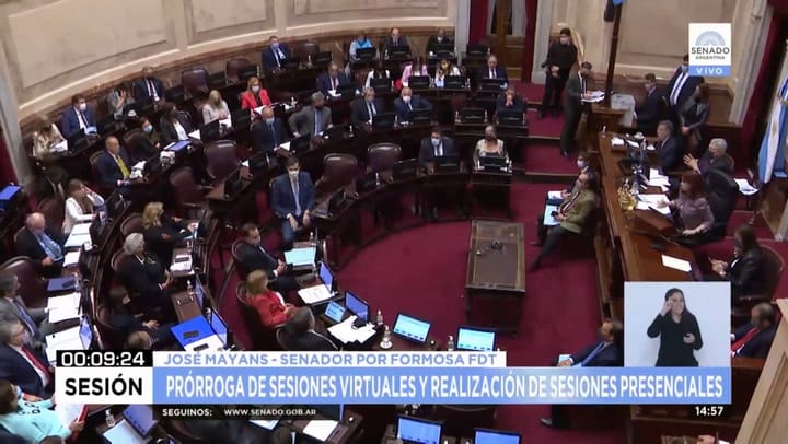 Emotivo aplauso a Esteban Bullrich en el Senado