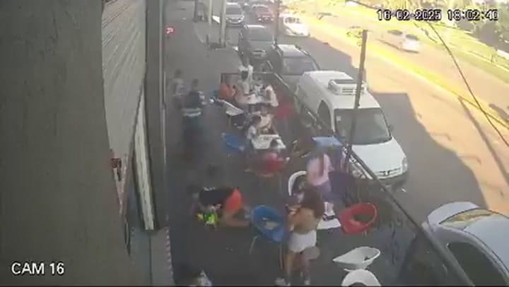 José C. Paz: atropelló a varias personas y escapó