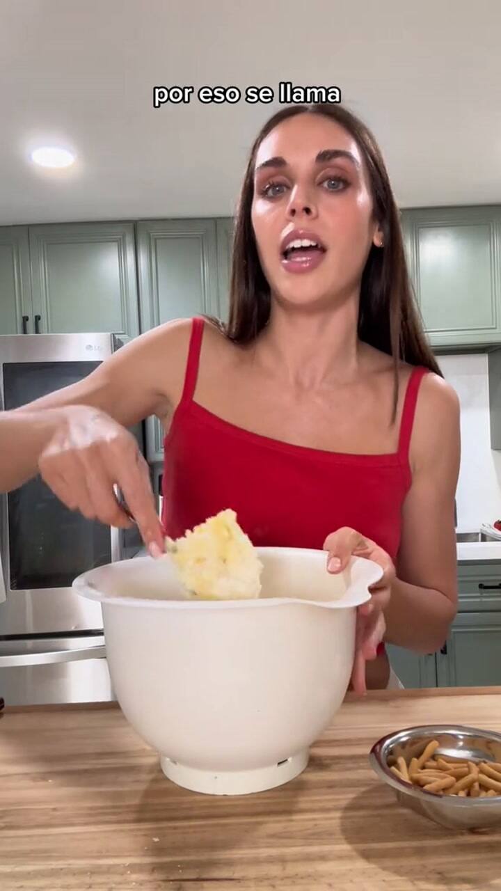 Samantha Trottier compartió una cena para sus amigas con productos argentinos