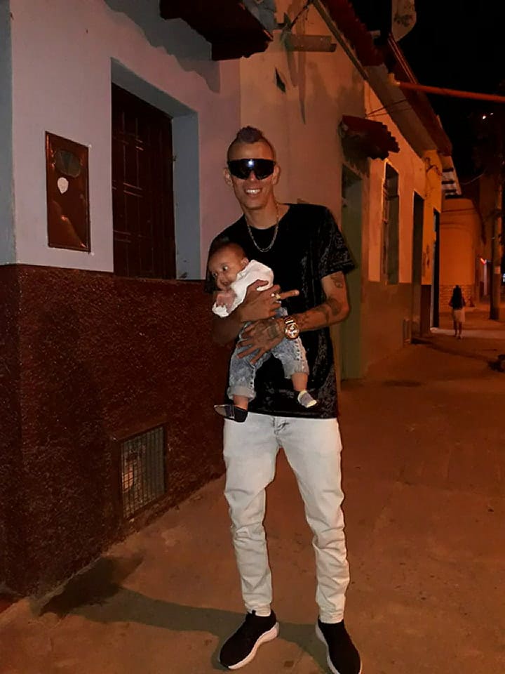 Yersey Tami confiesa su presunto crimen en una canción - Fuente: YouTube