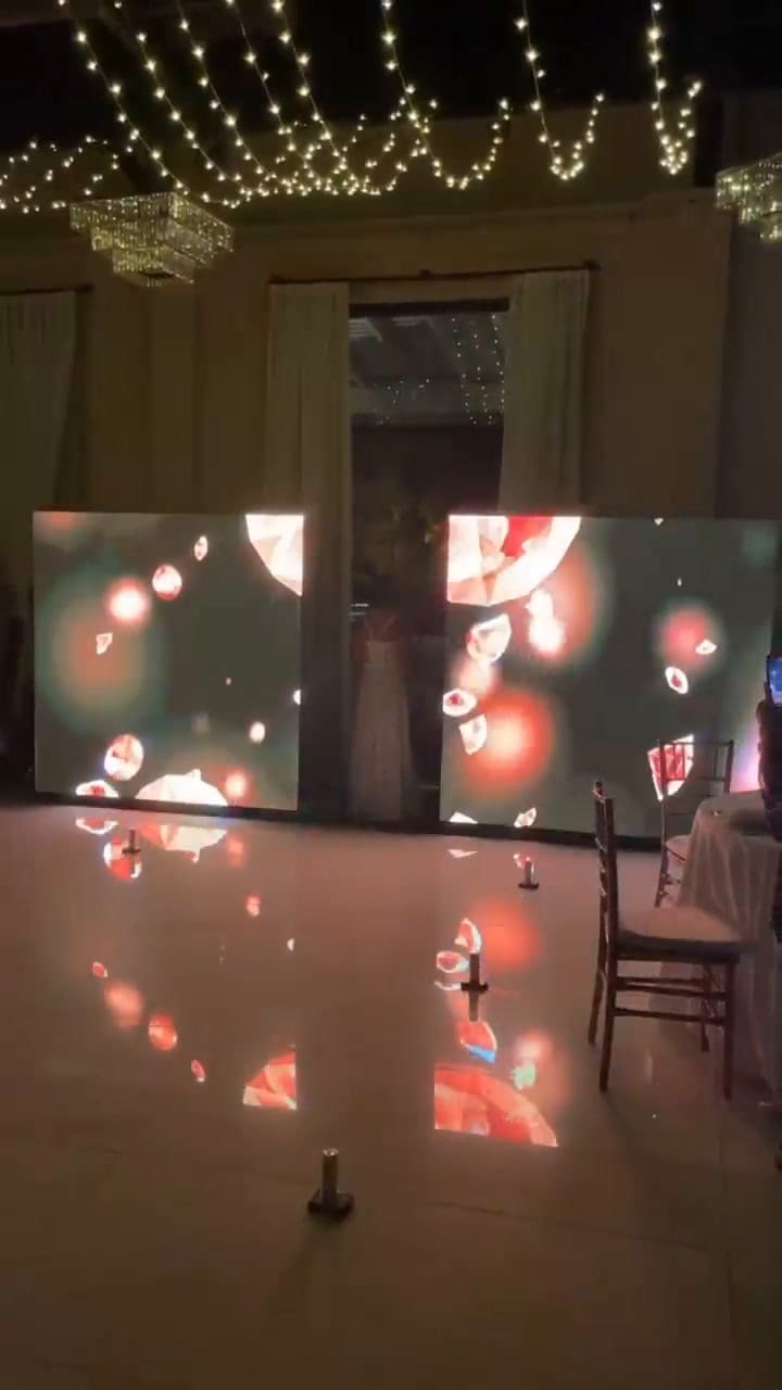 Uno de los tres vestidos que utilizó Uma Fabbiani para su cumple de 15