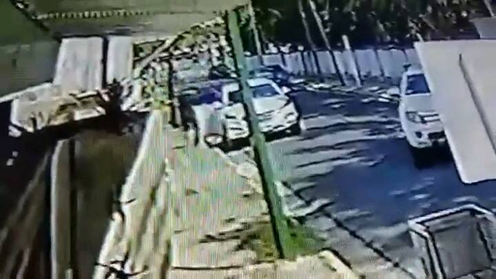 Encontró a los ladrones in fraganti: quiso evitar que se lleven sus pertenencias tras una entradera