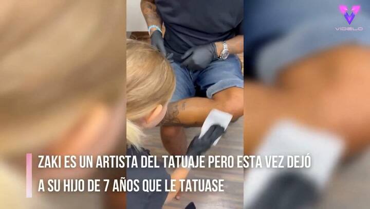 Fue tatuado por su hijo de 7 años y causó polémica