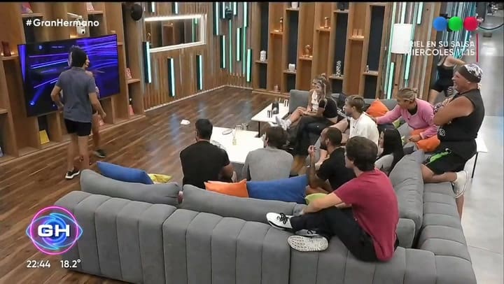 Thiago ganó la prueba del líder y lo celebró a lo grande