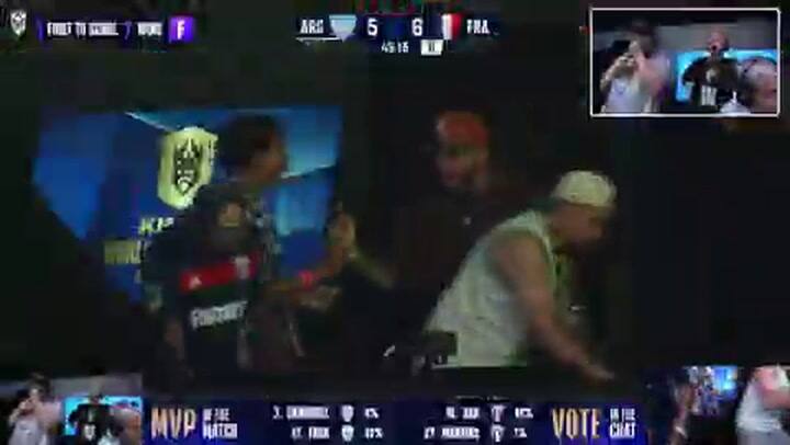 La selección argentina cayó por 7-5 contra Francia