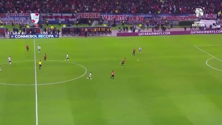 Tras pase de Armani, Suárez puso el 3-0 final - Fuente: Recopa Sudamericana