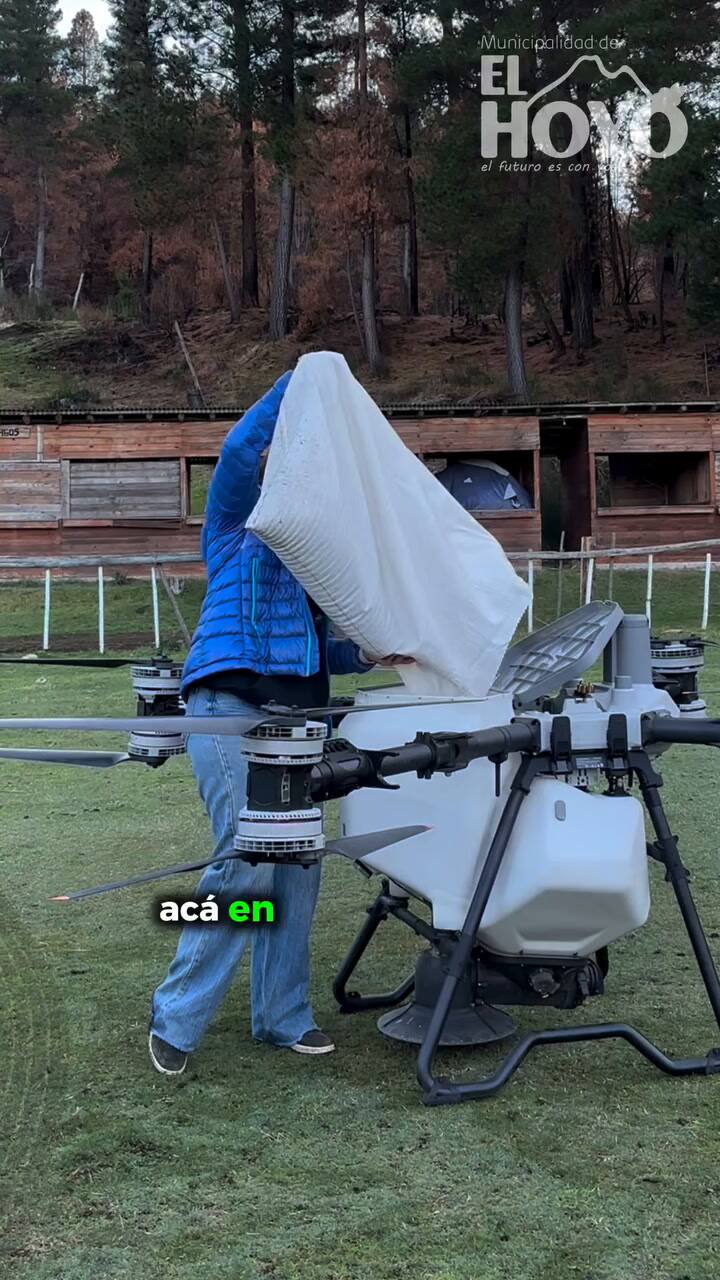 Así fue la siembra de pasto con un drone