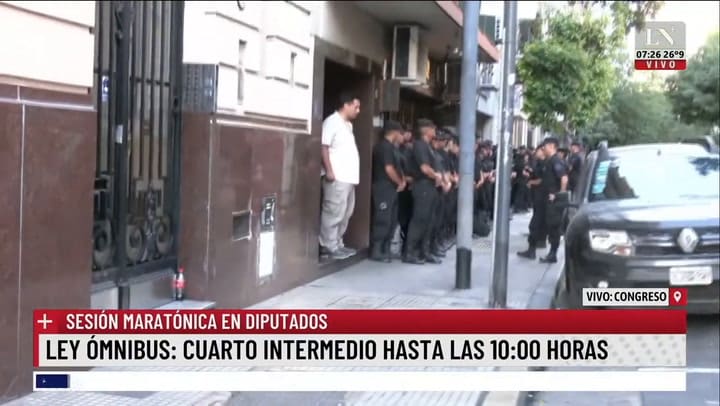 Ley ómnibus, día 3: el Gobierno acerca posiciones con los bloques dialoguistas