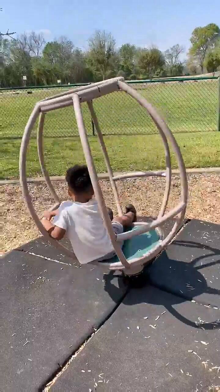 Con sus nuevos anteojos, Keaton 'explorará' el mundo con más claridad