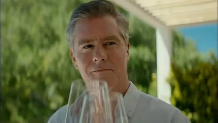 Trailer oficial Dos Veranos