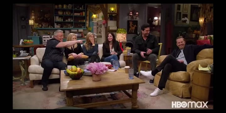 friends - a fondo - apertura