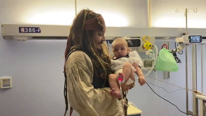 Johnny Depp Junto A Los Niños