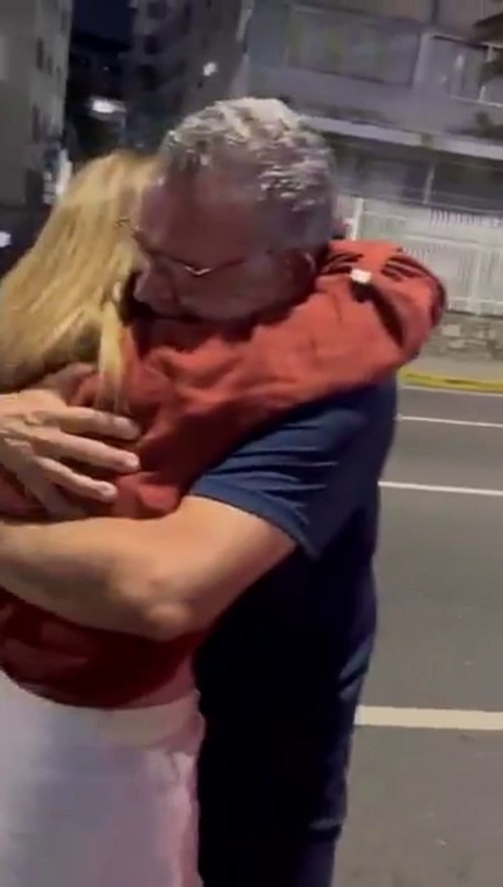 El momento en el que los diputados fueron liberados