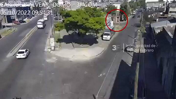 Así ayudaron a la joven apuñalada en Tres de Febrero