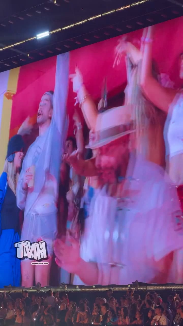 Los famosos en la casita de Bad Bunny - Gentileza de @tumusicahoy