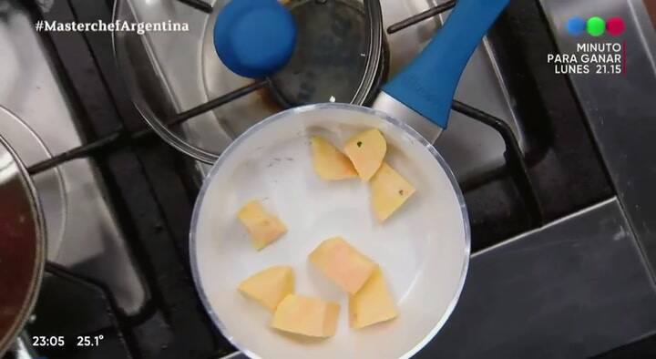 Claudia Villafañe se emocionó al hablar de sus nietos - Fuente: Telefe