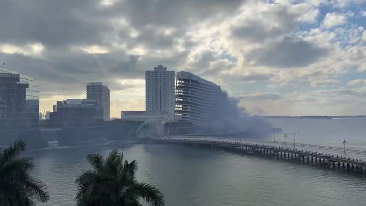 Demolieron un hotel en Miami